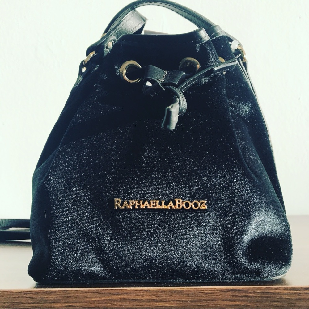 Black Velvet Women's Mini Cross body Bag